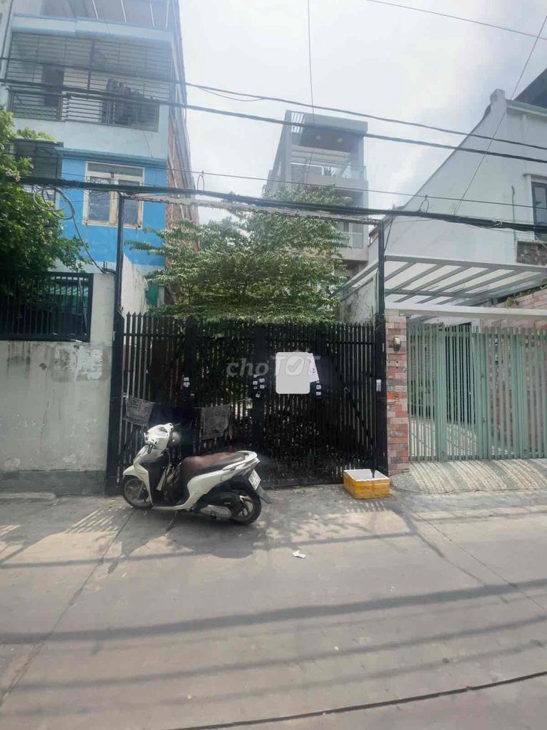 ĐẤT TRỐNG - HXH 6M SÁT MT KHUÔNG VIỆT - Ngang 4.5m dài 31m. Nhỉnh 9 tỷ