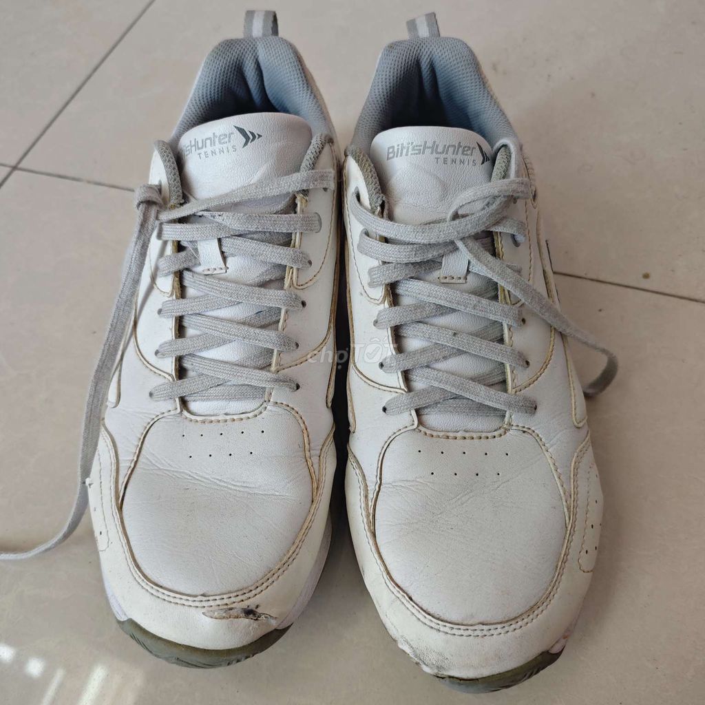 Giày thể thao Bitis Hunter trắng size 44. Mua bán Giày dép tại Quận Thanh Khê Đà Nẵng được đăng bởi Toàn Lê Minh hình 1