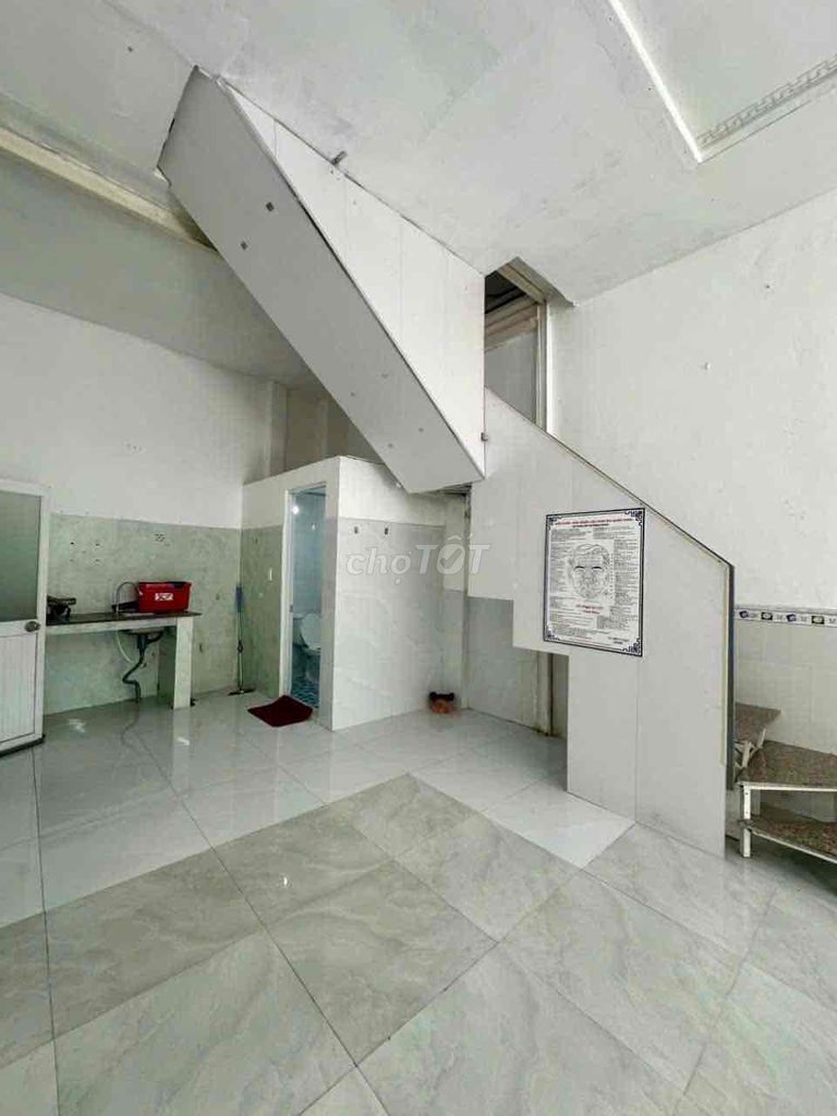 CHÍNH CHỦ CHO THUÊ NHÀ NGUYÊN CĂN 2 MẶT TIỀN THỐNG NHẤT