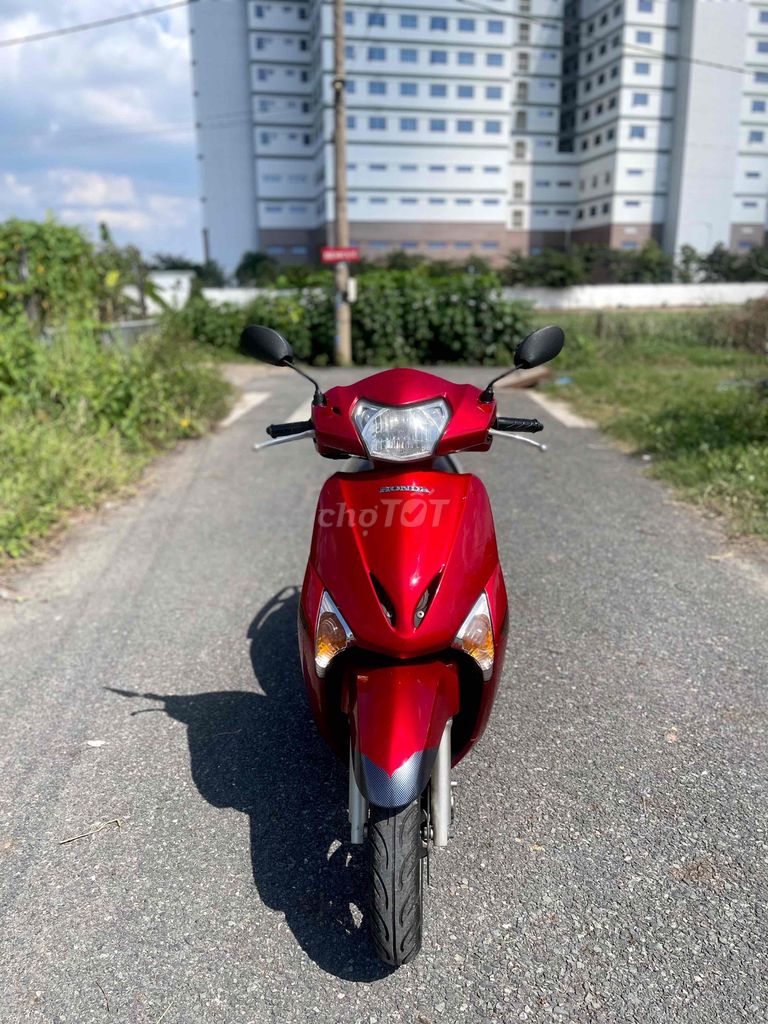 Honda Lead 2011 Красный