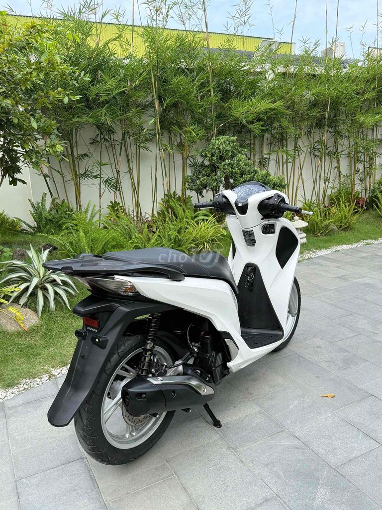 Honda SH150 CBS 2018 Trắng 4000 km. Mua bán Xe máy tại undefined undefined được đăng bởi Cửa Hàng Xe Máy Quang Sang hình 17