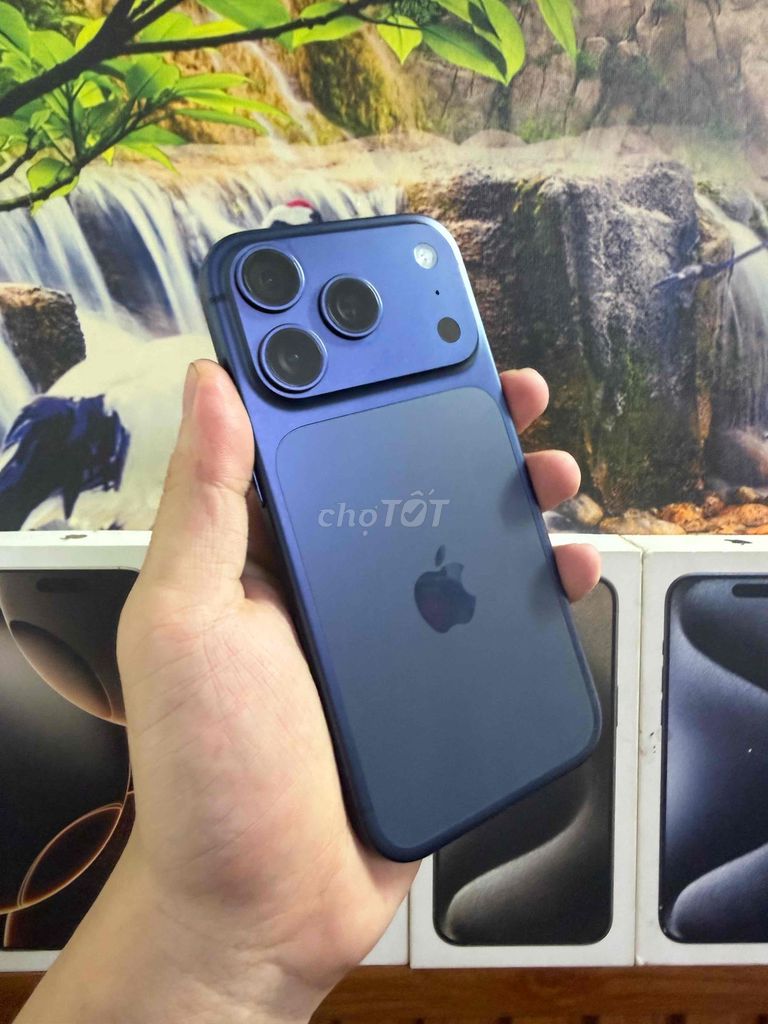 iPhone 17 Pro 256GB Xanh dương ZP pin 100 sạc 108L. Mua bán Điện thoại tại Quận 10 Tp Hồ Chí Minh được đăng bởi Nguyễn Văn Giáp hình 1