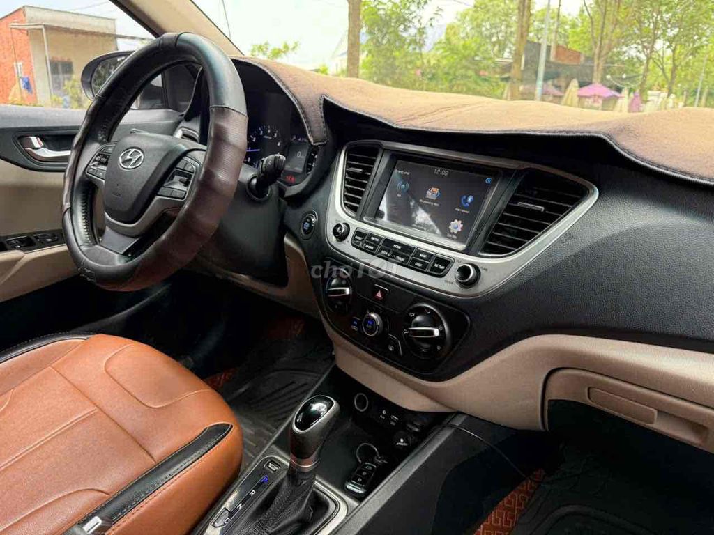 Hyundai Accent 2018 Bạc Số tự động. Mua bán Ô tô tại Thành phố Long Khánh Đồng Nai được đăng bởi Cửa Hàng Xe Máy Thái Phong hình 9