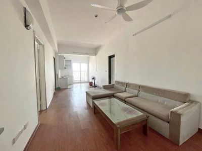 Rent · 2 bd · 102 м² · Quận Tân Bình, ул. Phan Huy Ích