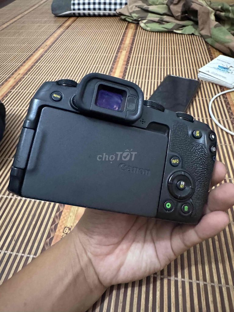 Máy ảnh Canon EOS RP Full-frame Đen. Mua bán Máy ảnh, Máy quay tại Huyện Hưng Hà Thái Bình được đăng bởi Tuấn Anh hình 1
