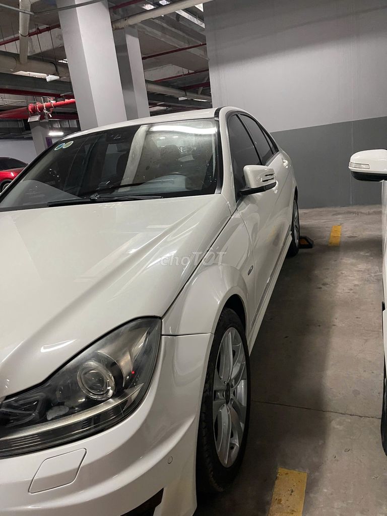 Mercedes Benz C Class 2012 C200 - 115000 km