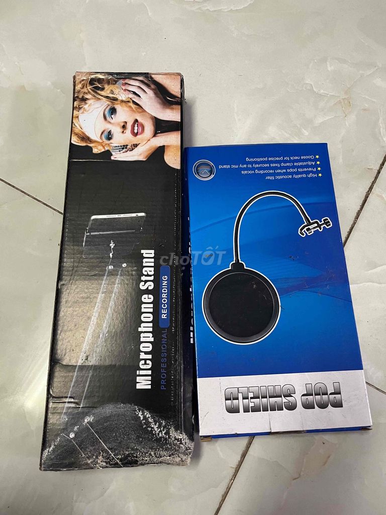 Giá đỡ micro Kim loại Đen. Mua bán Nhạc cụ tại Quận Cái Răng Cần Thơ được đăng bởi Hoang Anh Tran hình 1