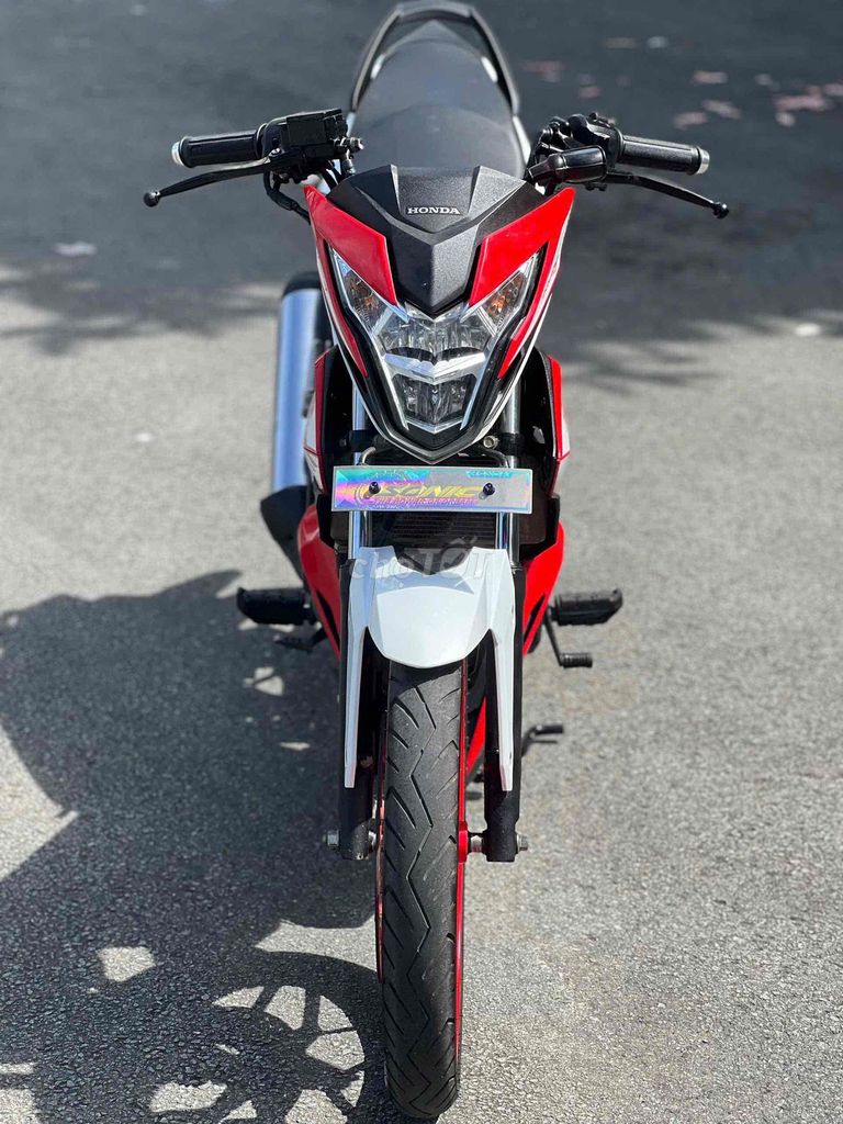 Honda Sonic 150 2019 Trắng Đỏ 18000 km. Mua bán Xe máy tại Quận 11 Tp Hồ Chí Minh được đăng bởi Hưng Từ hình 6