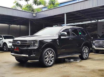 Ford Everest 2023 Titanium 2.0 AT 4x2 - 28000 km. Mua bán Ô tô tại Huyện Hóc Môn Tp Hồ Chí Minh được đăng bởi Gia Bush Oto Lướt
