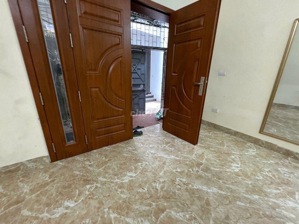 Cho thuê nhà 3 tầng ở ngõ 112 Định Công Thượng, Hoàng Mai 9.5tr. Cho thuê nhà ở tại Quận Hoàng Mai Hà Nội được đăng bởi La Viết Toàn hình 1