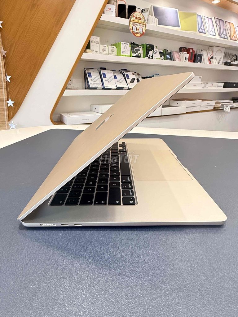 Apple Macbook Air M5 15" 16GB/512GB Starlight. Mua bán Laptop tại Quận Ninh Kiều Cần Thơ được đăng bởi Minh Phát hình 1