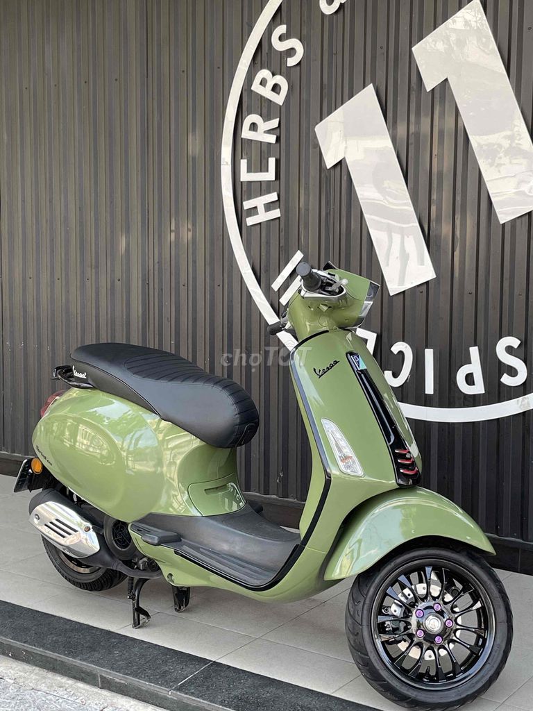 Piaggio Vesspa Sprint Đèn vuông - Vespa 3VieS bs43. Mua bán Xe máy tại Quận Hải Châu Đà Nẵng được đăng bởi Lê vy  hình 4