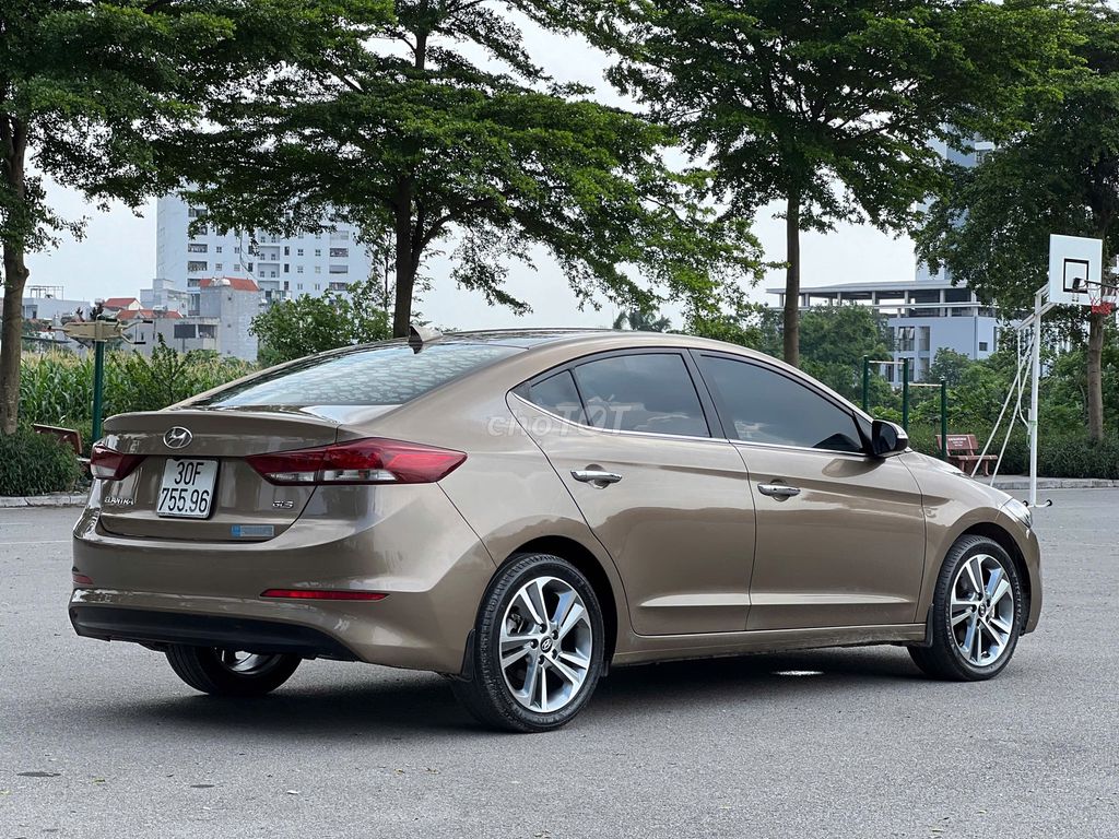Elantra 2019 2.0AT Nâu vàng ánh kim xe rất mới. Mua bán Ô tô tại Quận Thanh Xuân Hà Nội được đăng bởi Vạn Phát  Auto hình 14