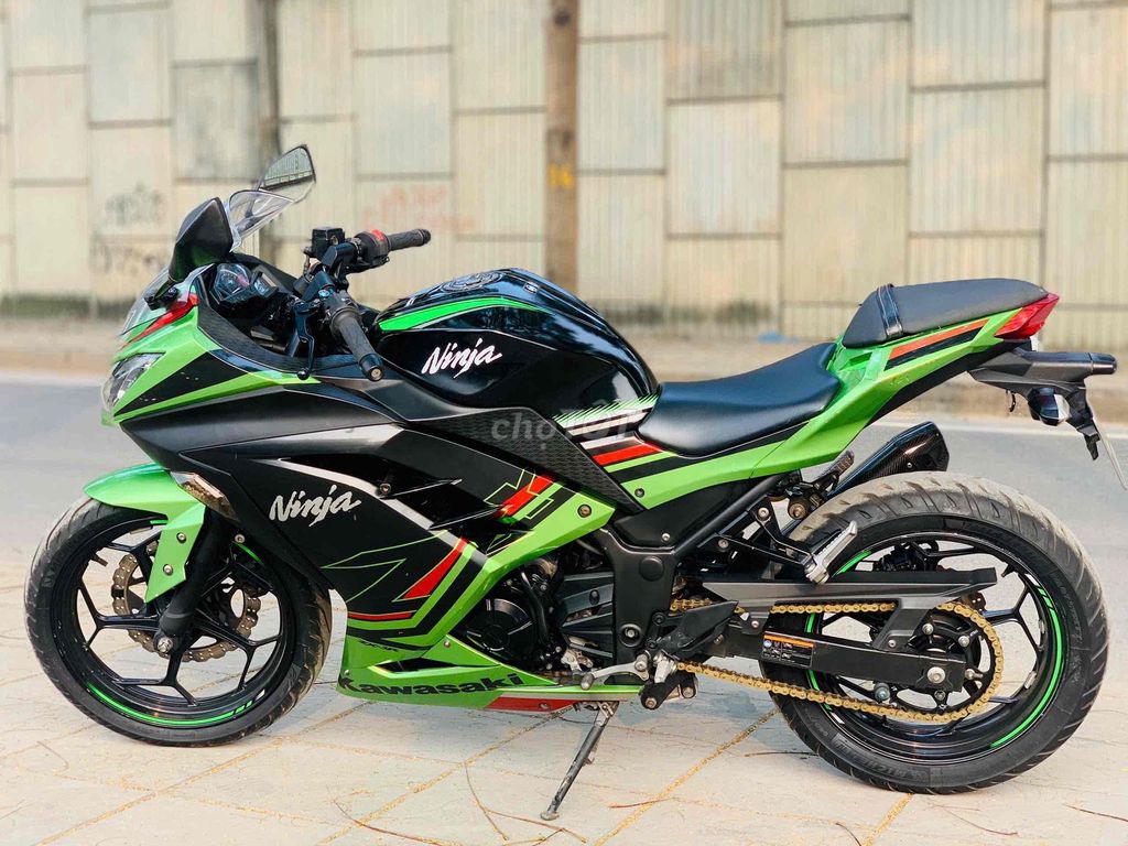 Kawasaki NINJA 300 abs  2018  biển TP-xe đẹp keng. Mua bán Xe máy tại Quận Cầu Giấy Hà Nội được đăng bởi Tong motor xe may hình 9