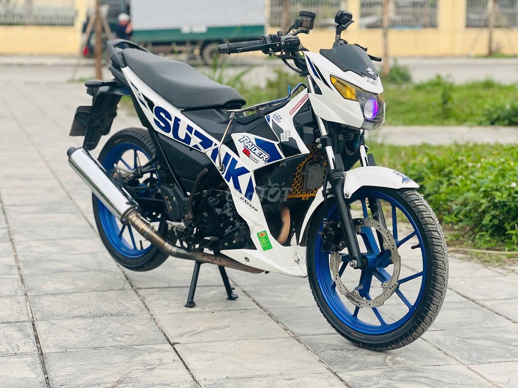 SUZUKI RAIDER 150 TRẮNG XANH NGUYÊN BẢN. Mua bán Xe máy tại Quận Cầu Giấy Hà Nội được đăng bởi Lộc Phát hình 3