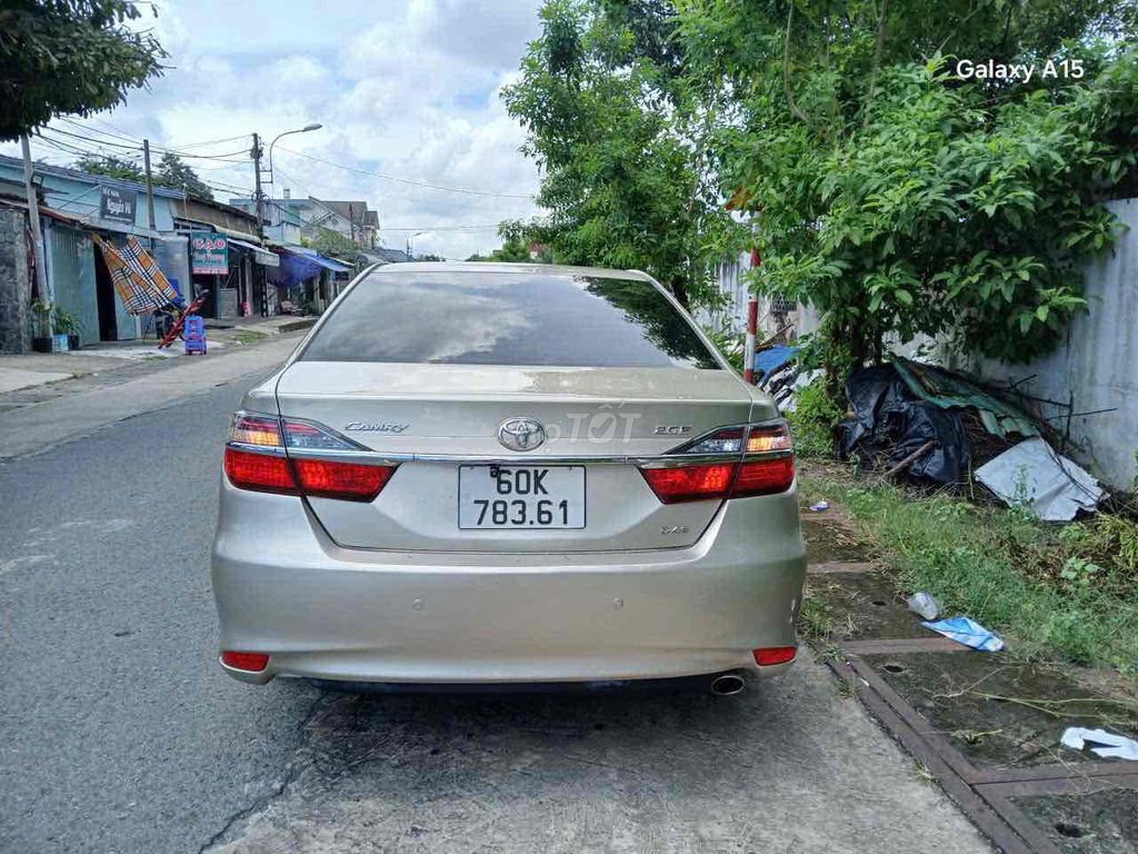 Toyota Camry 2016 2.0E - 90000 km. Mua bán Ô tô tại Huyện Củ Chi Tp Hồ Chí Minh được đăng bởi anh Hiep hình 5