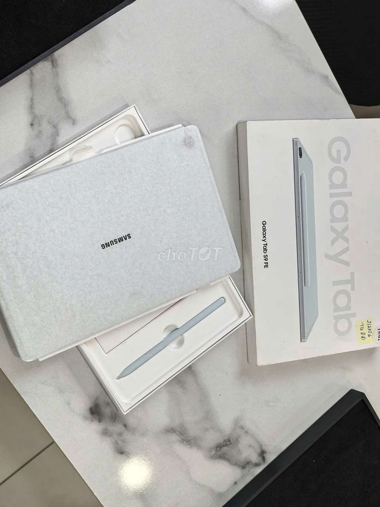 Samsung Galaxy Tab S9 FE Như mới FullBox. Mua bán Máy tính bảng tại Quận 4 Tp Hồ Chí Minh được đăng bởi Thanh Phong Mobile hình 1