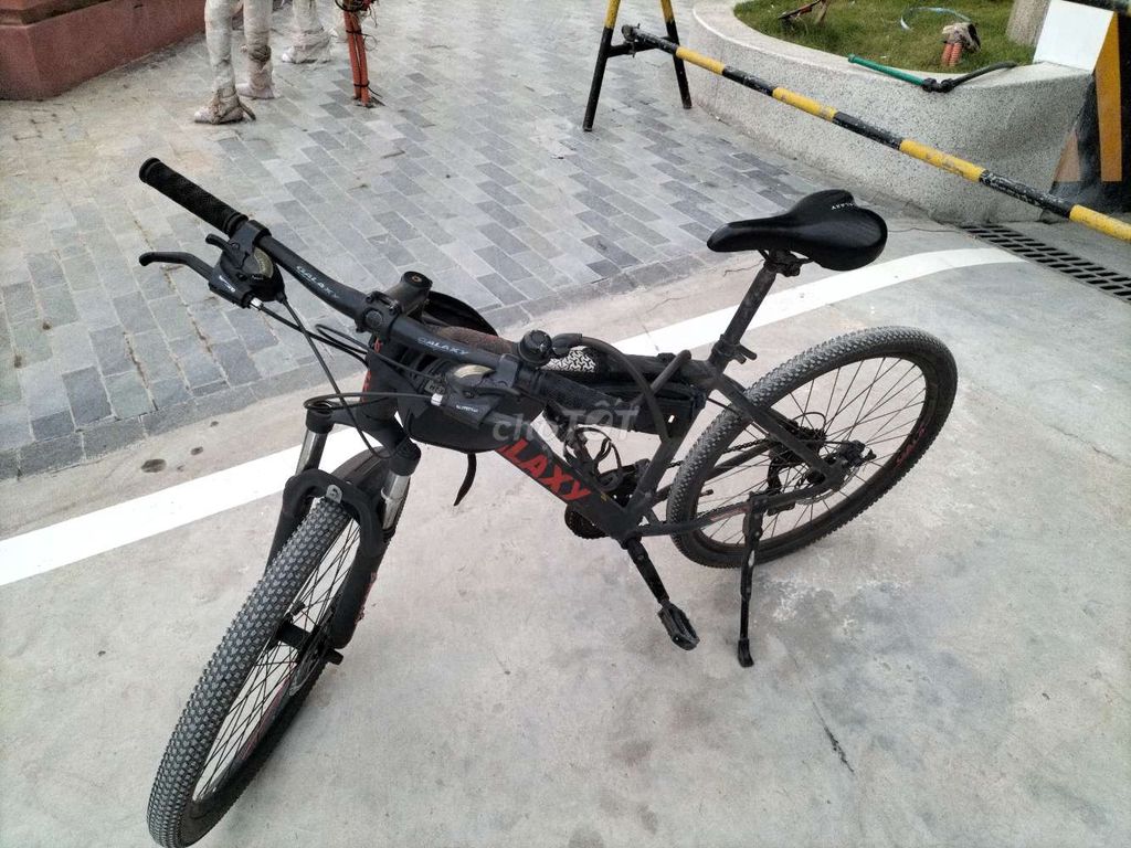 Xe đạp địa hình Galaxy A5 có bớt. Mua bán Xe đạp tại Quận Hai Bà Trưng Hà Nội được đăng bởi Lương Khánh Thiện hình 4