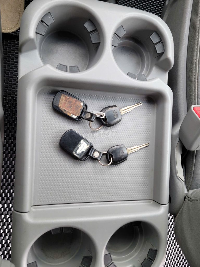 Kia Carnival 2008 LS 2.5 MT - 30000 km. Mua bán Ô tô tại Thành phố Đà Lạt Lâm Đồng được đăng bởi Đỗ Trung Kiên hình 15