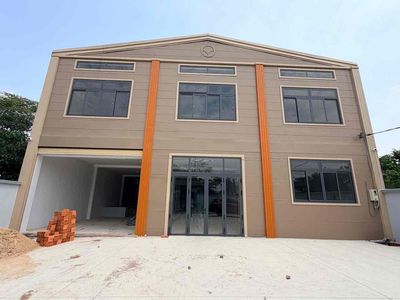 BÁN NHÀ XƯỞNG XÂY MỚI