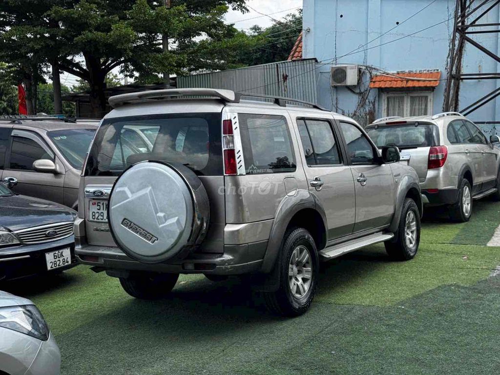 Ford Everest 2008 photo 2