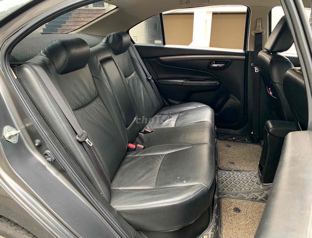 Suzuki Ciaz 2019 1.4 AT - 43000 km. Mua bán Ô tô tại Thành phố Thủ Đức Tp Hồ Chí Minh được đăng bởi Xe cũ bé Trâm hình 11