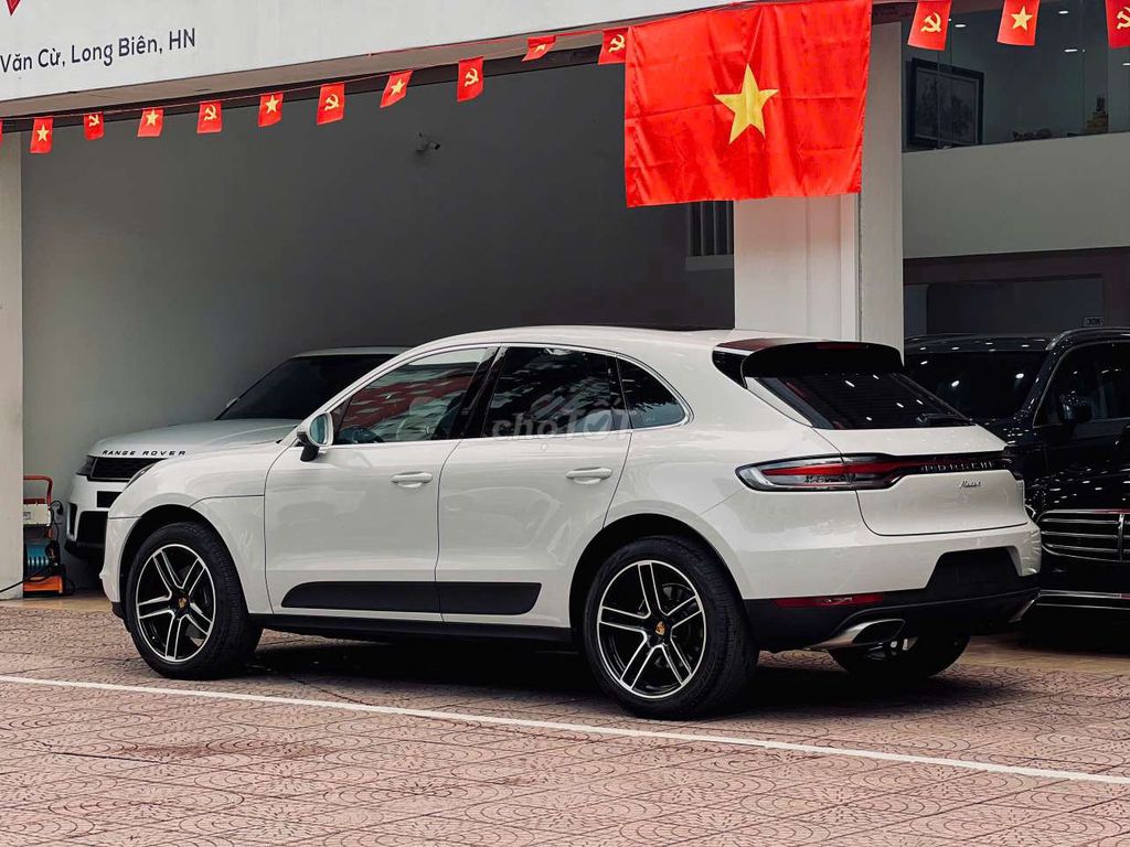 Porches Macan sx2019, options 900 tr, odo 1,8v km. Mua bán Ô tô tại Quận Long Biên Hà Nội được đăng bởi Long Biên Cars hình 4