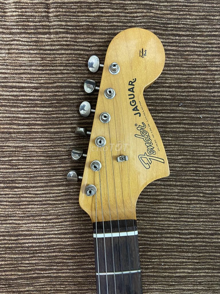 Guitar Điện Fender Jaguar Limited - Mới 97%