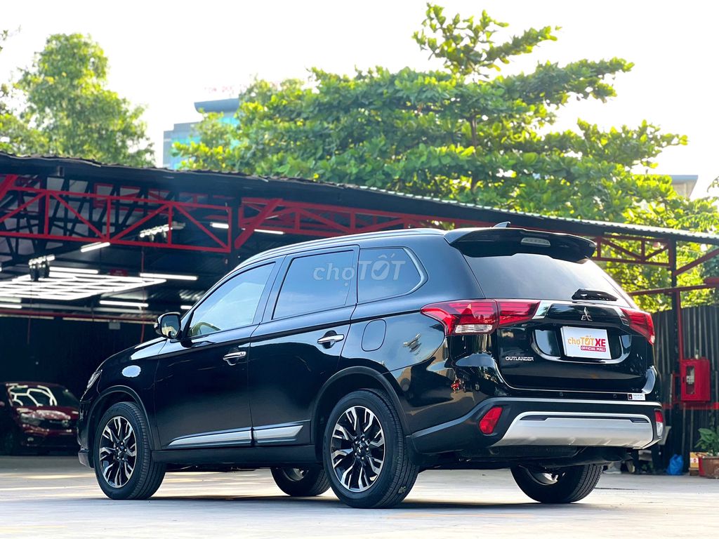 Mitsu Outlander 2020 2.0 CVT - 22,000 km Đẹp Keng. Mua bán Ô tô tại Quận Tân Phú Tp Hồ Chí Minh được đăng bởi Nguyên Xe Tốt OFFICIAL MALL hình 5