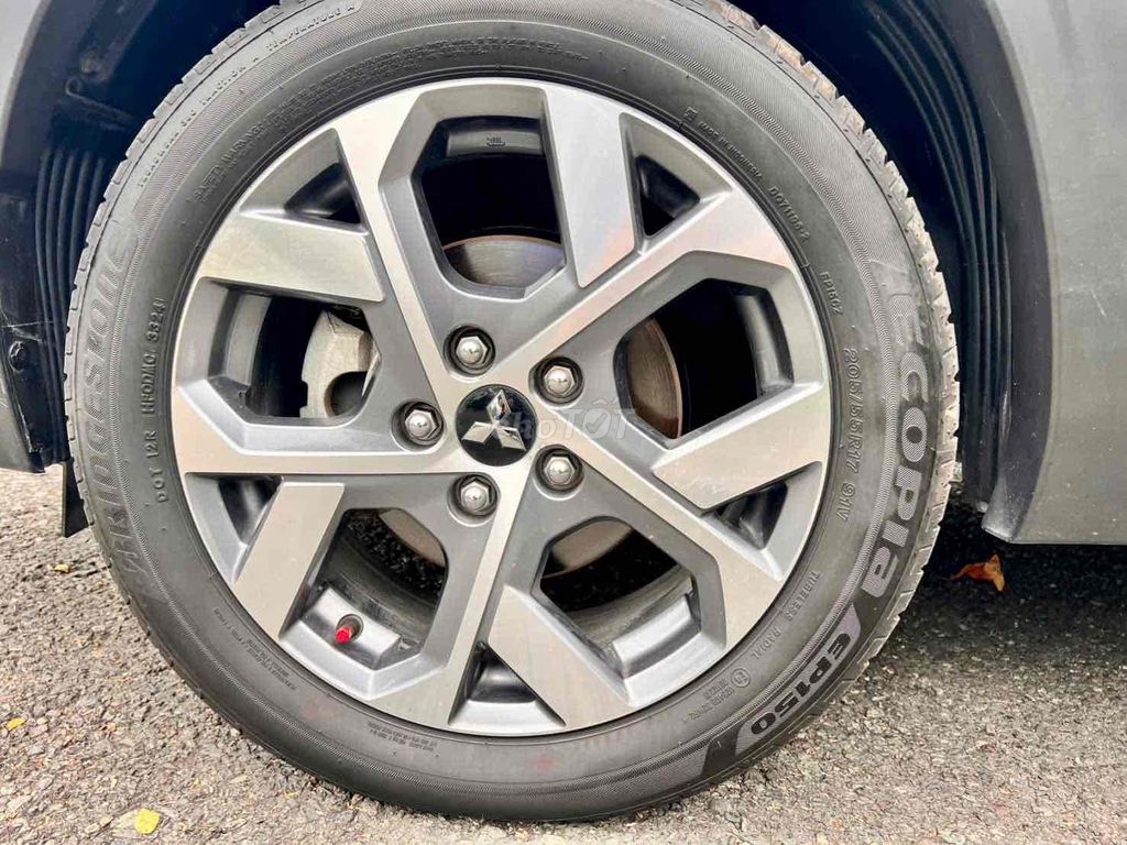 Mitsubishi Xpander Cross 2023 - 31000 km. Mua bán Ô tô tại Quận 7 Tp Hồ Chí Minh được đăng bởi Mitsubishi Thông  hình 13