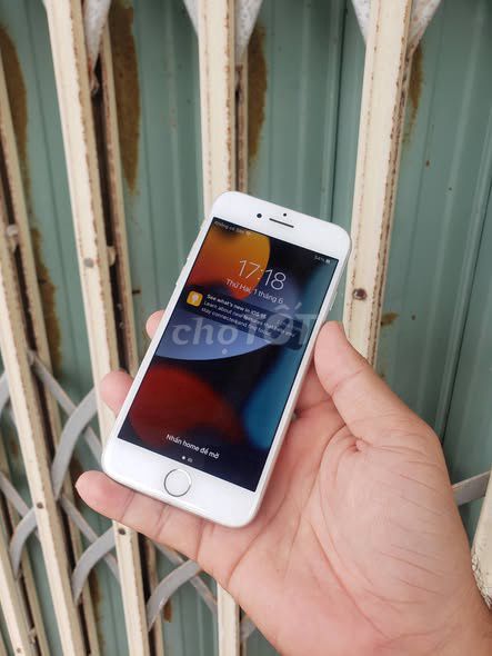 Apple iPhone 7 32GB Bạc. Mua bán Điện thoại tại Quận Ninh Kiều Cần Thơ được đăng bởi Hội Đồ Điện Tử hình 1