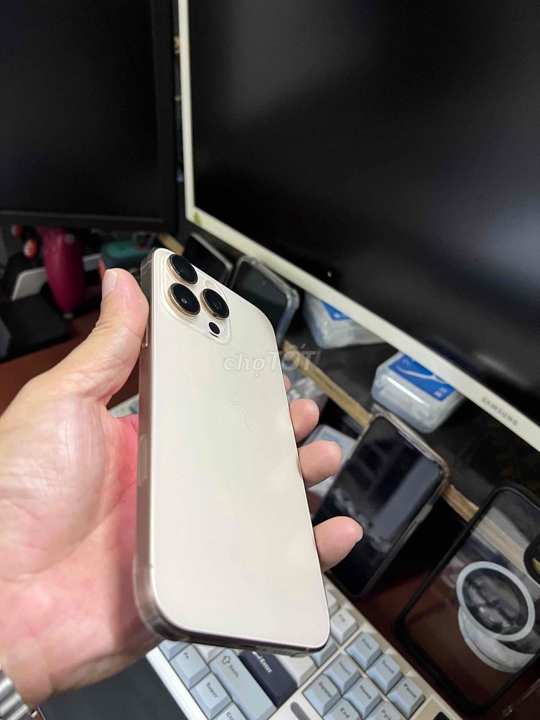 iPhone 16 Pro Max 512GB - Viettel Store. Mua bán Điện thoại tại Quận Cẩm Lệ Đà Nẵng được đăng bởi Triều hình 1