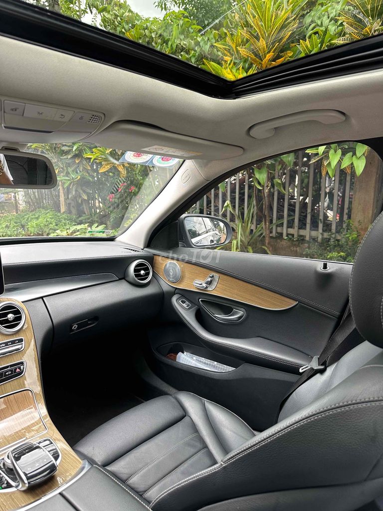 Mercedes Benz C Class 2017 C250 Exclusive. Mua bán Ô tô tại Thành phố Buôn Ma Thuột Đắk Lắk được đăng bởi AUTO Anh Phát hình 7