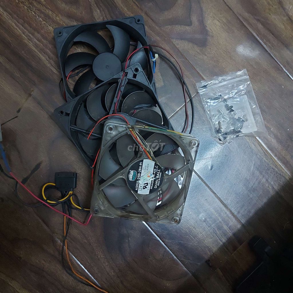 3 quạt + ốc = 10k