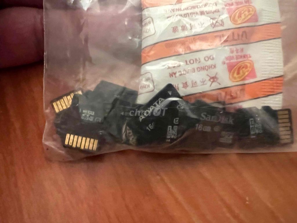 Thẻ nhớ SanDisk 16GB Class 10 Đen. Mua bán Phụ kiện (Màn hình, Chuột...) tại Quận 8 Tp Hồ Chí Minh được đăng bởi dũng hình 1