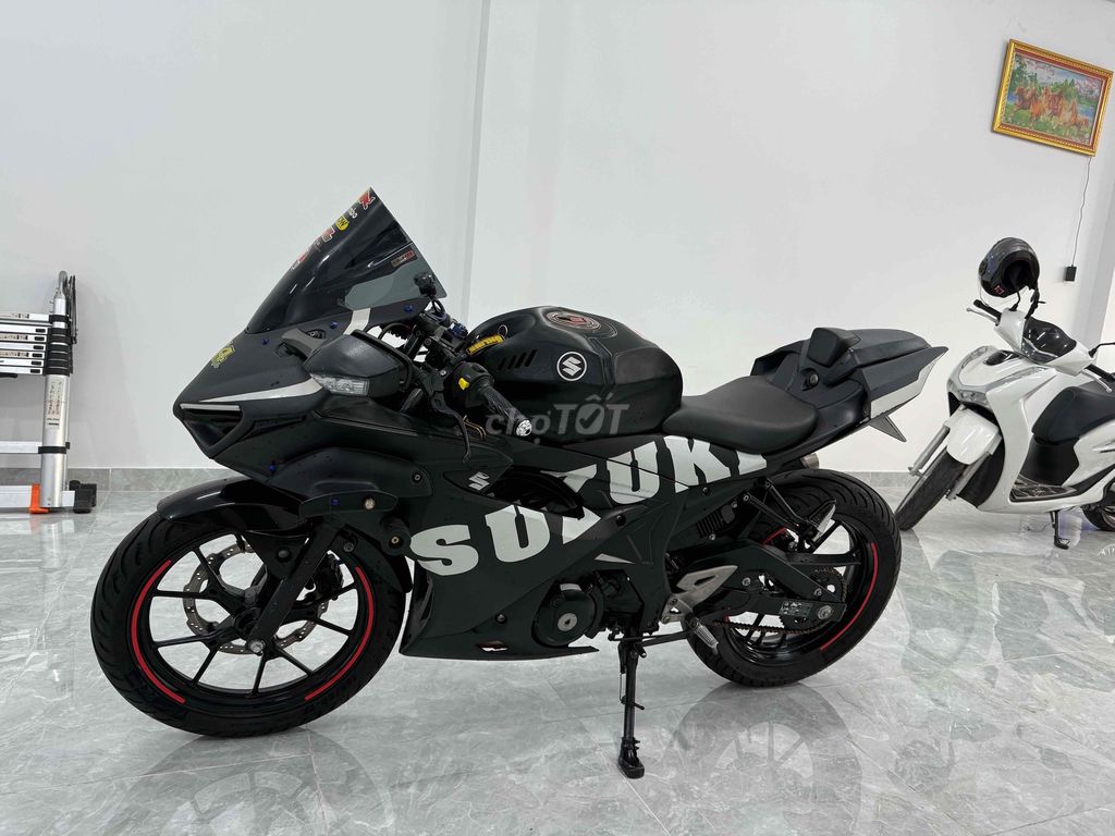 GSX R150 Độ Full bodykit. Mua bán Xe máy tại Thành phố Dĩ An Bình Dương được đăng bởi Xe máy Hùng Huyền hình 5
