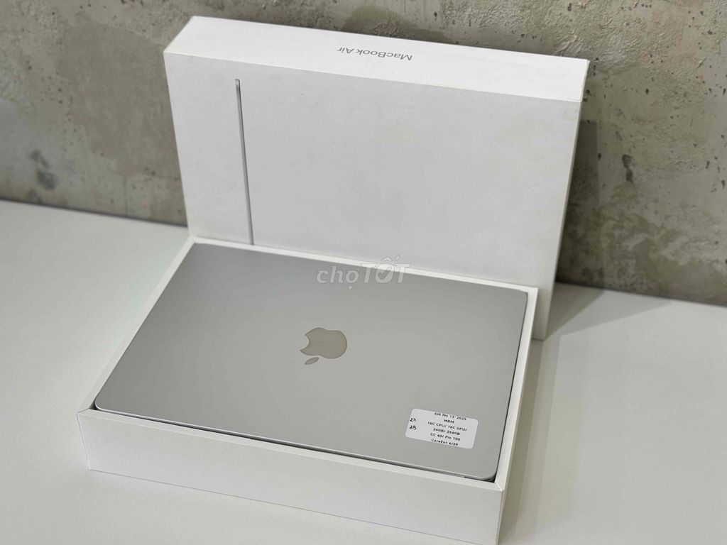 Macbook Air 13 inch M4 24GB/256GB fullbox mới. Mua bán Laptop tại Quận 10 Tp Hồ Chí Minh được đăng bởi thông hình 1