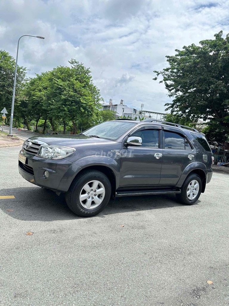 Toyota Fortuner 2010 2.7V 4x4 AT -. Mua bán Ô tô tại Quận 1 Tp Hồ Chí Minh được đăng bởi AUTO 380 hình 7