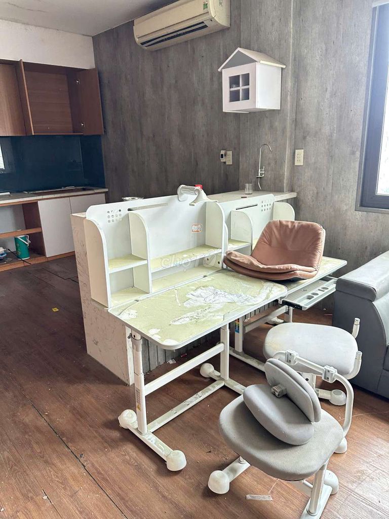 Bộ bàn học Gỗ MDF, sắt, cún, lồng thú. Mua bán Bàn ghế tại Thành phố Huế Thừa Thiên Huế được đăng bởi Body lovely hình 1