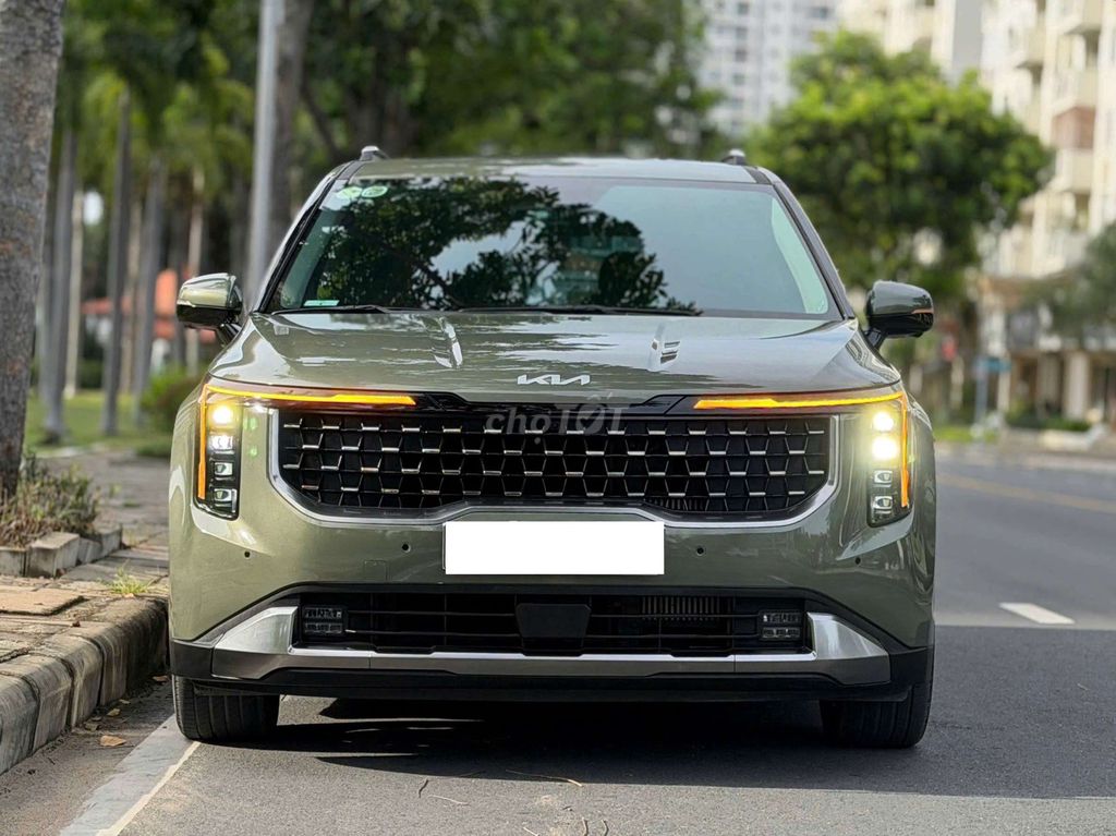 Kia carnival 2.2Dsignature 7s 6000 km. Mua bán Ô tô tại Thành phố Thủ Đức Tp Hồ Chí Minh được đăng bởi Ms Hiệp  hình 1