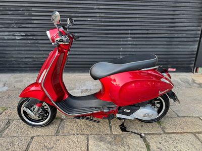 Vespa Sprint Đỏ Cherry và Trắng đen bs 72 zin. Mua bán Xe máy tại Thành phố Bà Rịa Bà Rịa - Vũng Tàu được đăng bởi Cửa Hàng Xe Máy Anh Luân