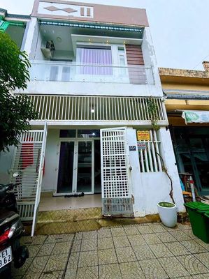 Аренда · 3 комн. · 90 м² · Quận Sơn Trà, ул. Đường Mân Quang 6