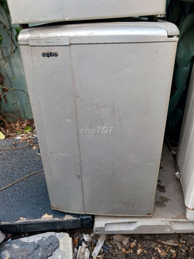 Tủ lạnh Sanyo 90L Xám. Mua bán Tủ lạnh tại Thành phố Thủ Đức Tp Hồ Chí Minh được đăng bởi Tinh hình 1