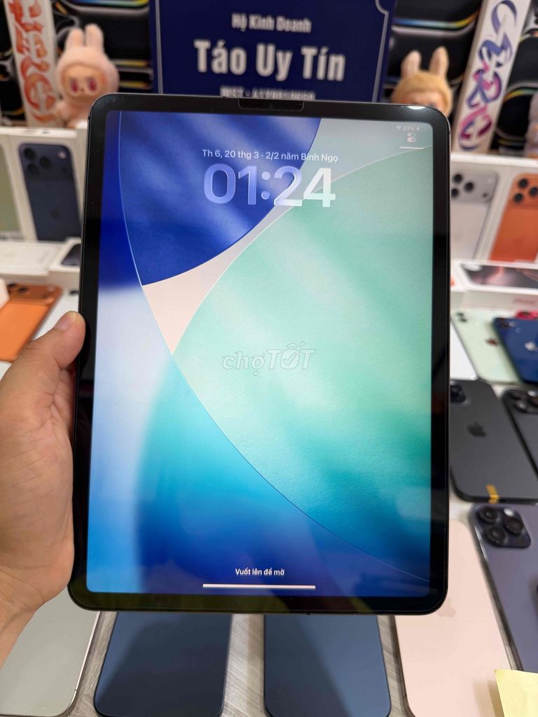 ipad Pro 11inch 2018 64G + 4G Pin 97% zin all. Mua bán Máy tính bảng tại Thành phố Thủ Đức Tp Hồ Chí Minh được đăng bởi Táo Uy Tín Chuyên Cung Cấp Sỉ Và Lẻ Tuyển Công Tác Viên hình 1