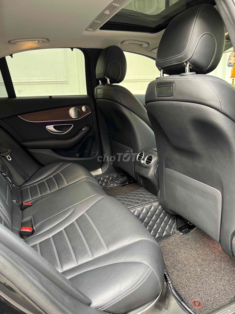 Mercedes C200 Exclusive odo 28k km siêu lướt 2019. Mua bán Ô tô tại Quận Bình Thạnh Tp Hồ Chí Minh được đăng bởi Nguyễn Thanh Tân hình 12