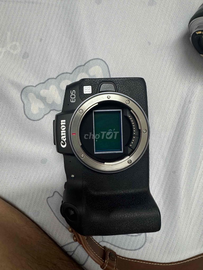 Máy ảnh Canon EOS RP Đen. Mua bán Máy ảnh, Máy quay tại Quận Bắc Từ Liêm Hà Nội được đăng bởi ndxa hình 1
