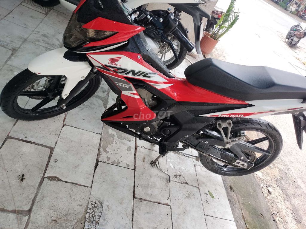Xe Sonic chính chủ. Mua bán Xe máy tại Quận 11 Tp Hồ Chí Minh được đăng bởi Cửa Hàng Bảo Trâm hình 6