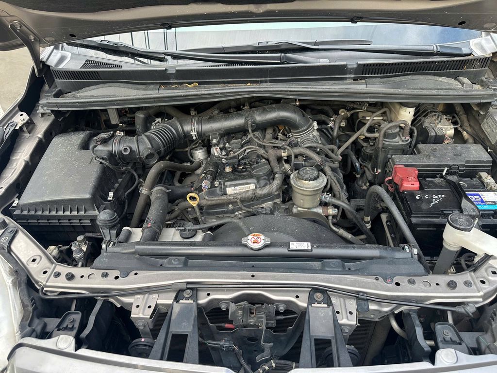 Toyota Innova 2019 2.0V - 57000 km. Mua bán Ô tô tại Thành phố Dĩ An Bình Dương được đăng bởi Siêu Thị Ô Tô Bình Dương  hình 9