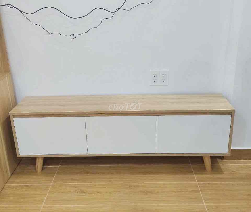 Kệ tivi gỗ công nghiệp hiện đại. Mua bán Tủ, kệ gia đình tại Thành phố Thủ Đức Tp Hồ Chí Minh được đăng bởi Hồng Nhung hình 1