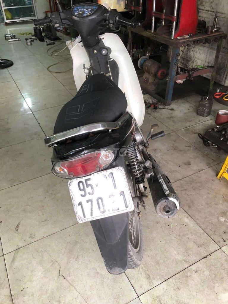 Yamaha Sirius 110 Trắng Đen Đỏ. Mua bán Xe máy tại Huyện Bình Chánh Tp Hồ Chí Minh được đăng bởi Cậu Ba hình 4